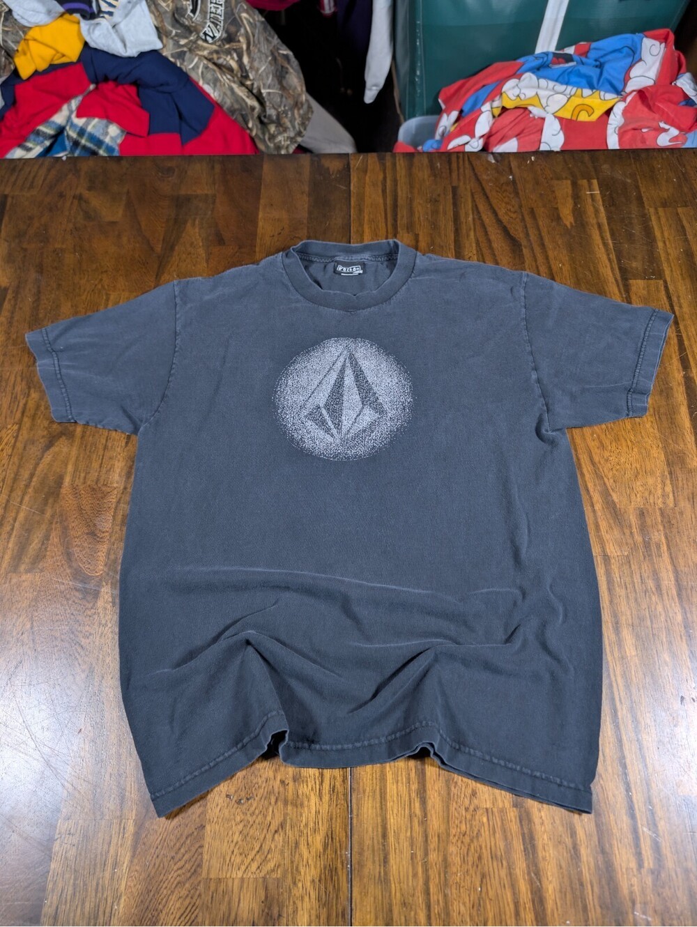 Volcom Stone Graphic Tee Shirt Men Size Large Black Fade Skateboard Y2K Vintage